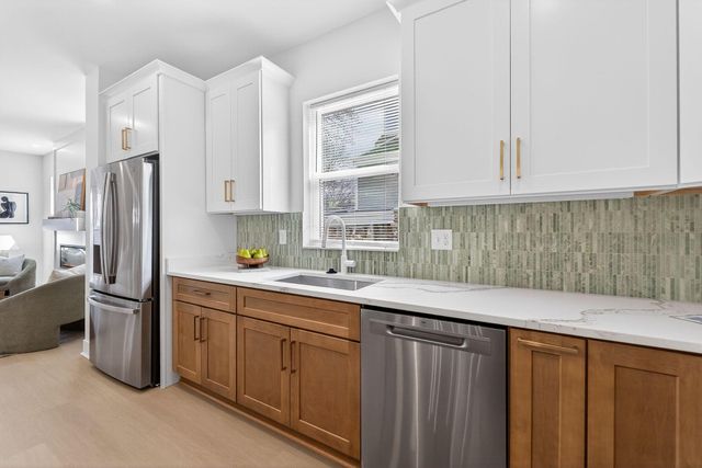 957 Linwood Avenue, Columbus, OH 43206