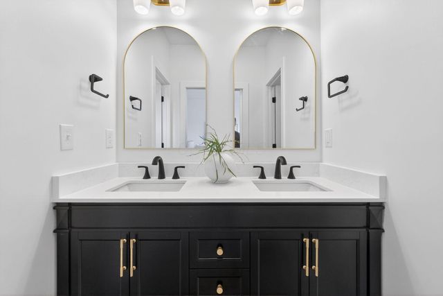 957 Linwood Avenue, Columbus, OH 43206