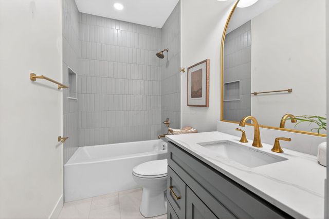 957 Linwood Avenue, Columbus, OH 43206