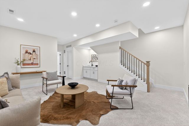 957 Linwood Avenue, Columbus, OH 43206