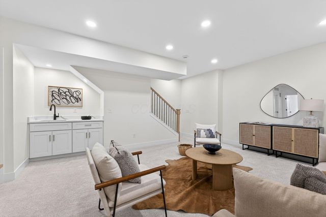 957 Linwood Avenue, Columbus, OH 43206