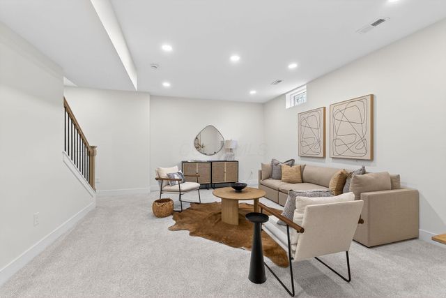 957 Linwood Avenue, Columbus, OH 43206