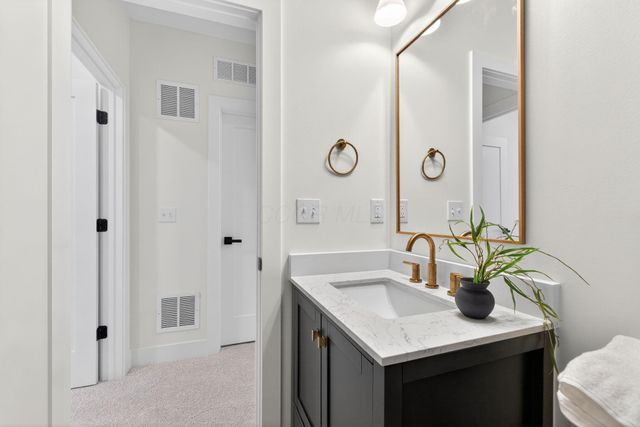 957 Linwood Avenue, Columbus, OH 43206