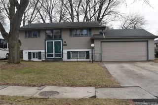 38653 Trafalgar Way, Sterling Heights, MI 48312