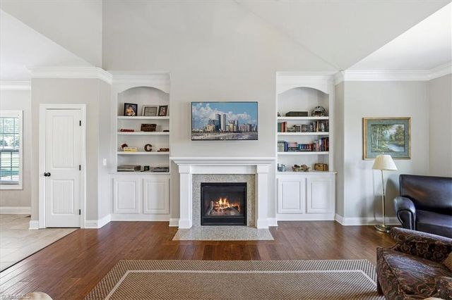 37 Wexford Circle, Thomasville, NC 27360