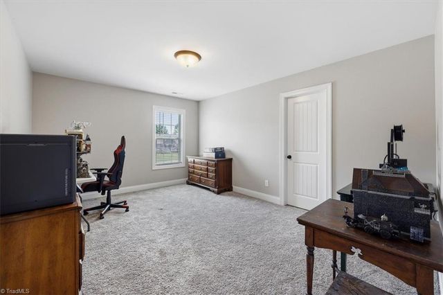 37 Wexford Circle, Thomasville, NC 27360