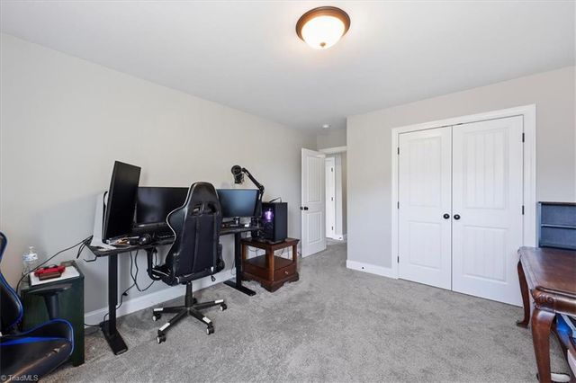 37 Wexford Circle, Thomasville, NC 27360