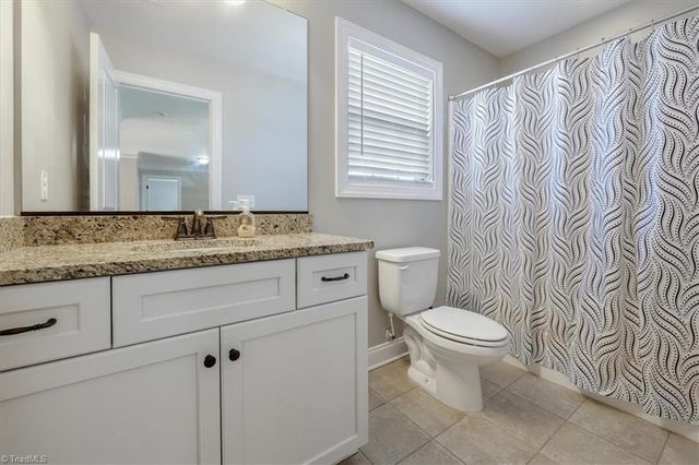 37 Wexford Circle, Thomasville, NC 27360