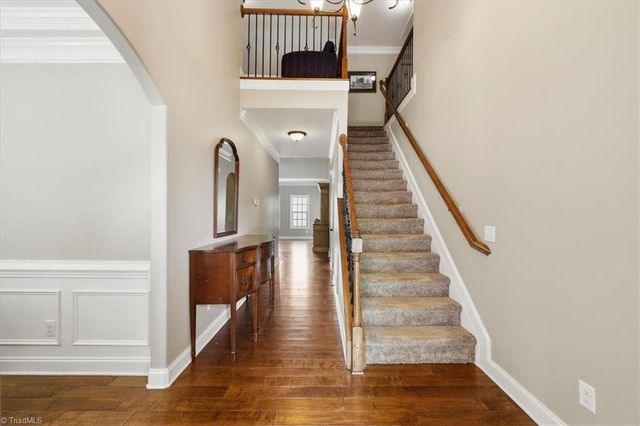 37 Wexford Circle, Thomasville, NC 27360