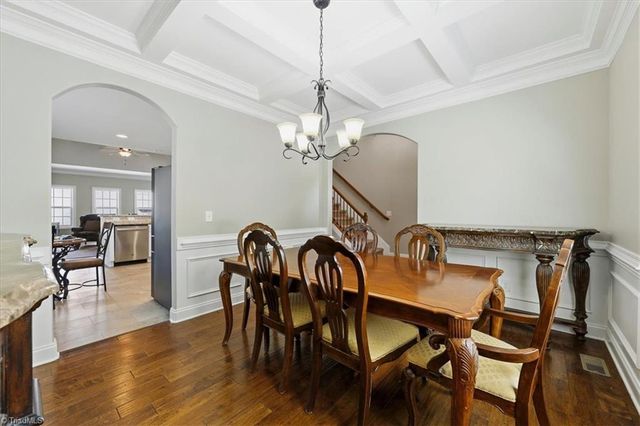 37 Wexford Circle, Thomasville, NC 27360