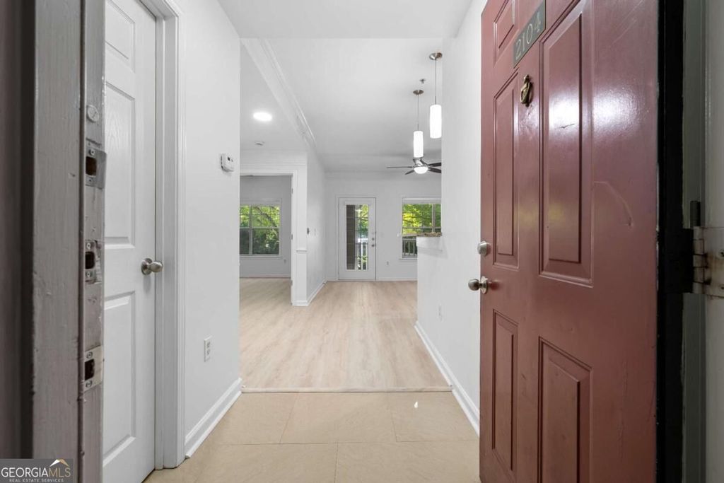 2700 Pine Tree Road NE 2104, Atlanta, GA 30324 — photo 4
