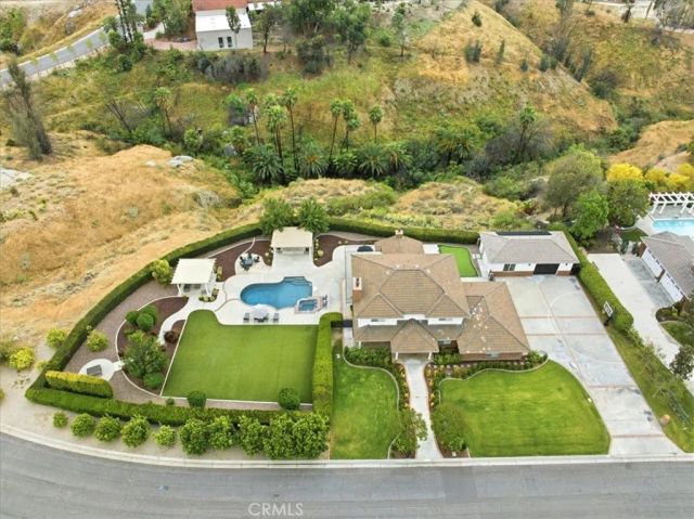 1956 Middle Creek, Riverside, CA 92506