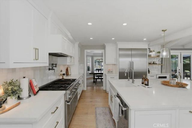 1956 Middle Creek, Riverside, CA 92506