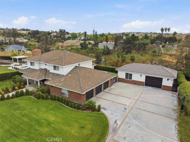 1956 Middle Creek, Riverside, CA 92506