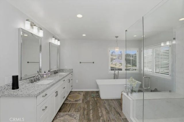 1956 Middle Creek, Riverside, CA 92506