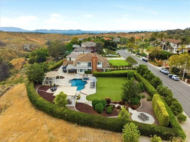 1956 Middle Creek, Riverside, CA 92506