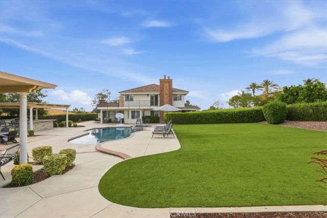 1956 Middle Creek, Riverside, CA 92506