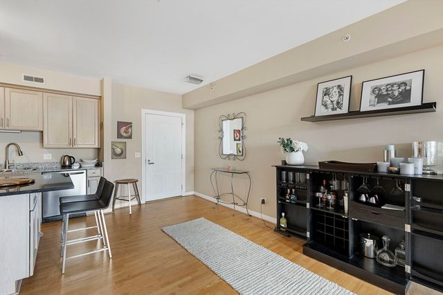 8300 Callie Avenue 601, Morton Grove, IL 60053