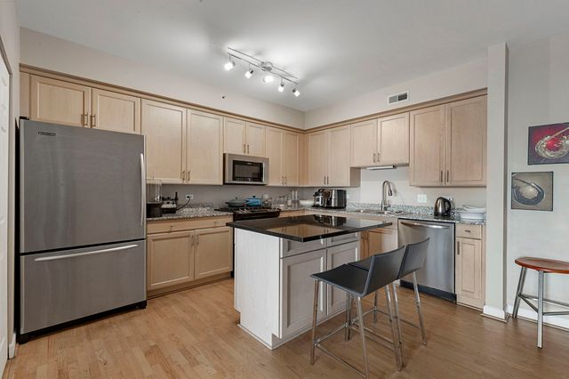 8300 Callie Avenue 601, Morton Grove, IL 60053