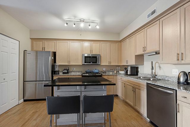 8300 Callie Avenue 601, Morton Grove, IL 60053
