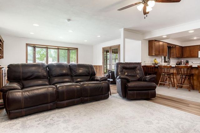 1913 Black Bridge Road, Janesville, WI 53545