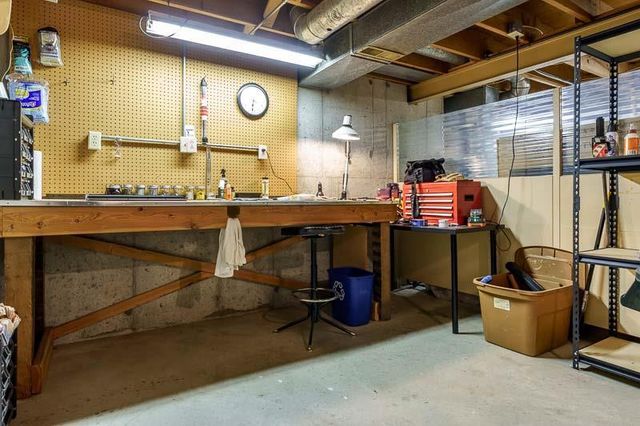 1913 Black Bridge Road, Janesville, WI 53545