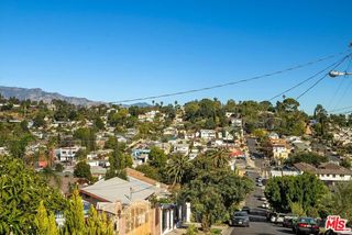 554 Neva Place, Los Angeles, CA 90042