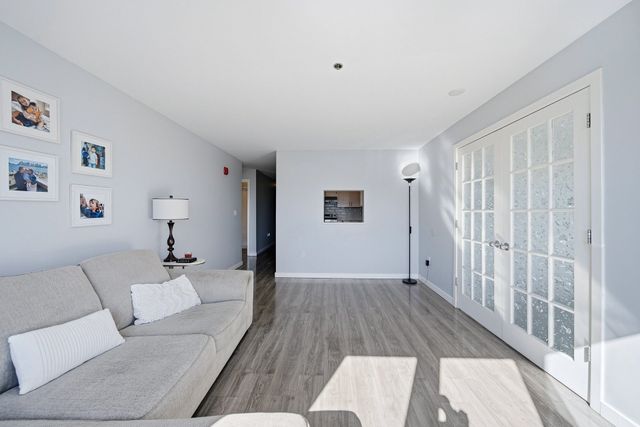 113 Sumner St 42, Boston, MA 02128
