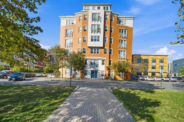 113 Sumner St 42, Boston, MA 02128