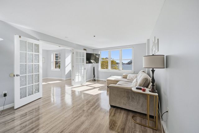 113 Sumner St 42, Boston, MA 02128