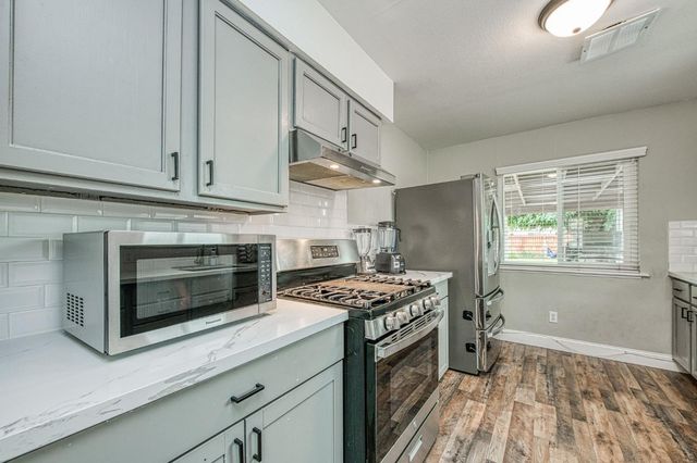 2471 Nebraska, Selma, CA 93662