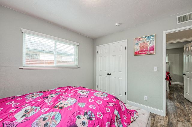 2471 Nebraska, Selma, CA 93662