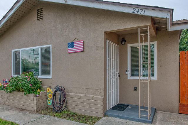 2471 Nebraska, Selma, CA 93662