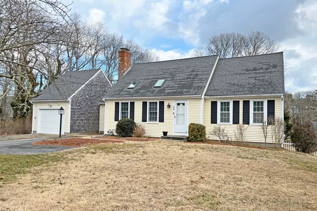 24 Union Street, Yarmouth Port, MA 02675