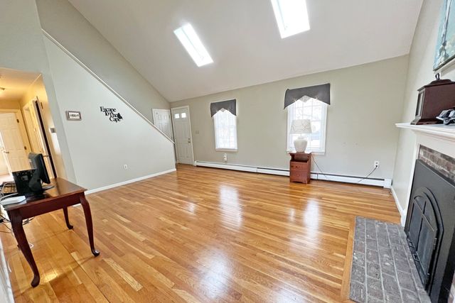 24 Union Street, Yarmouth Port, MA 02675