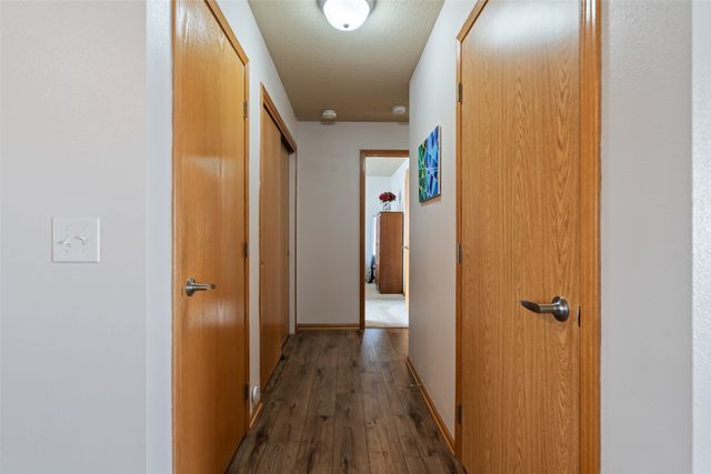 2459 E Porter Avenue, Des Moines, IA 50320