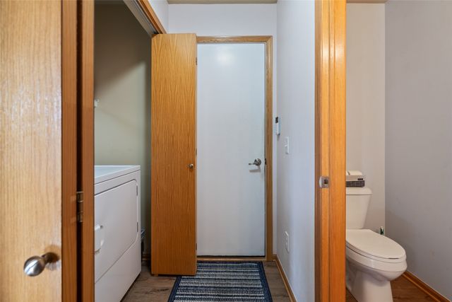 2459 E Porter Avenue, Des Moines, IA 50320