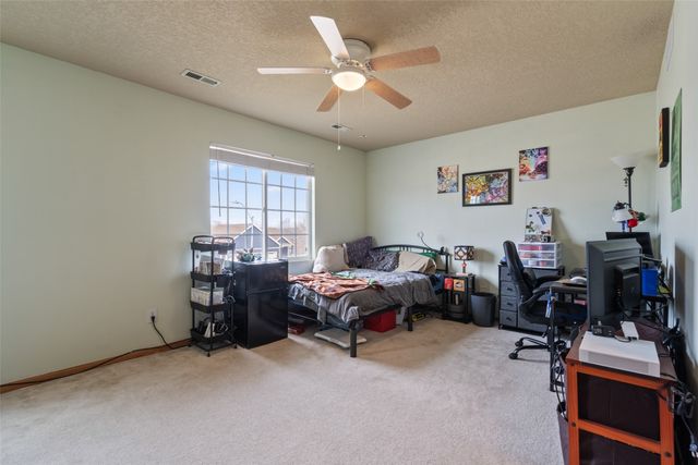 2459 E Porter Avenue, Des Moines, IA 50320