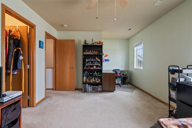 2459 E Porter Avenue, Des Moines, IA 50320