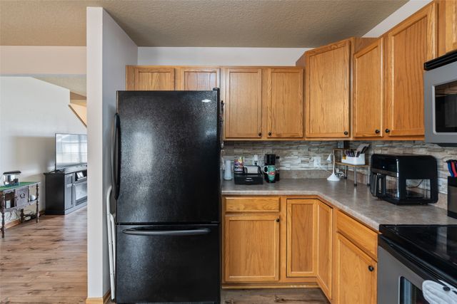 2459 E Porter Avenue, Des Moines, IA 50320