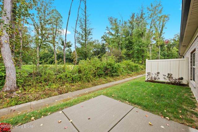 6507 Blum Farm Ct, Louisville, KY 40291