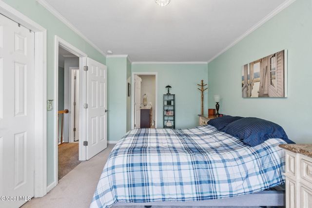 5 Erie Court, Waterford, NY 12188