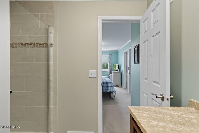 5 Erie Court, Waterford, NY 12188