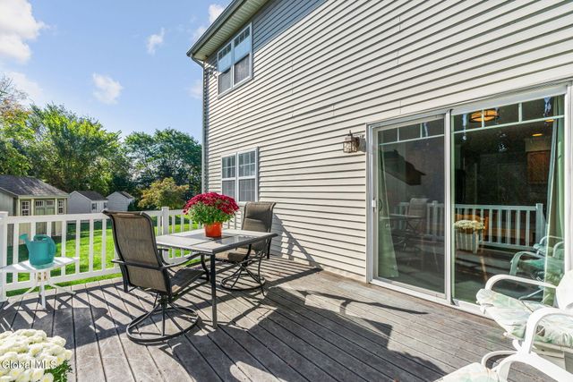 5 Erie Court, Waterford, NY 12188