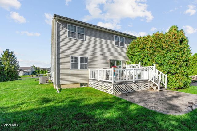 5 Erie Court, Waterford, NY 12188