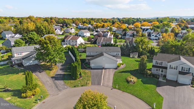 5 Erie Court, Waterford, NY 12188