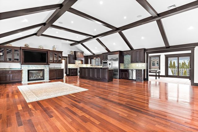 10 Viking Rd, Winchester, MA 01890