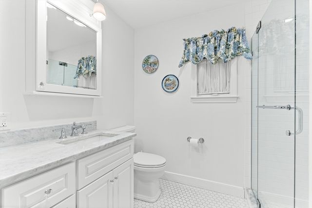 10 Viking Rd, Winchester, MA 01890