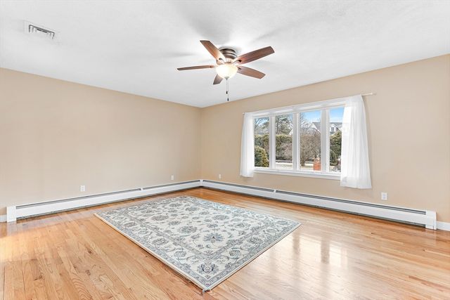 10 Viking Rd, Winchester, MA 01890