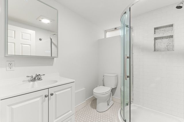 10 Viking Rd, Winchester, MA 01890